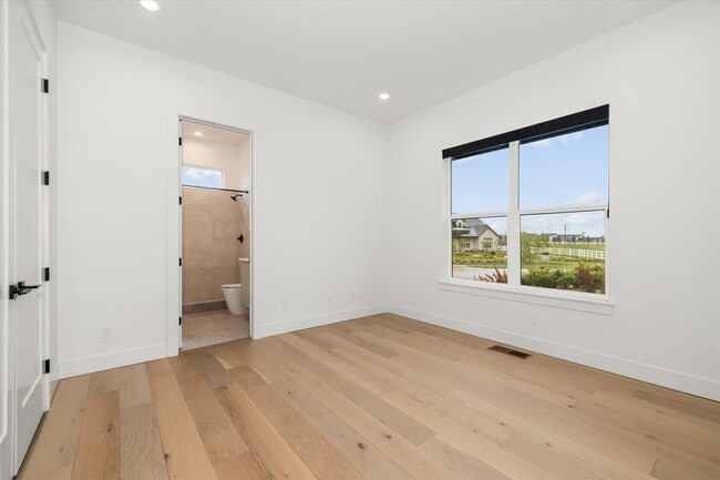 Building Photo - 7786 W Diamond Lk Dr