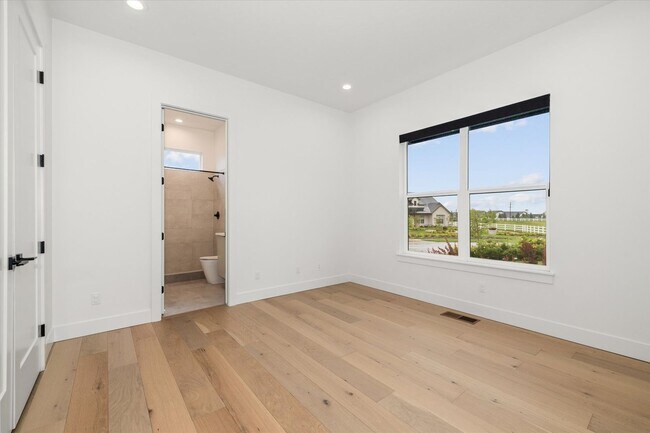 Building Photo - Luxury Rental | Dry Creek Ranch Estates