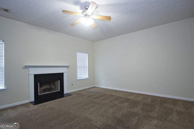 Building Photo - 4333 Beaver Tree St