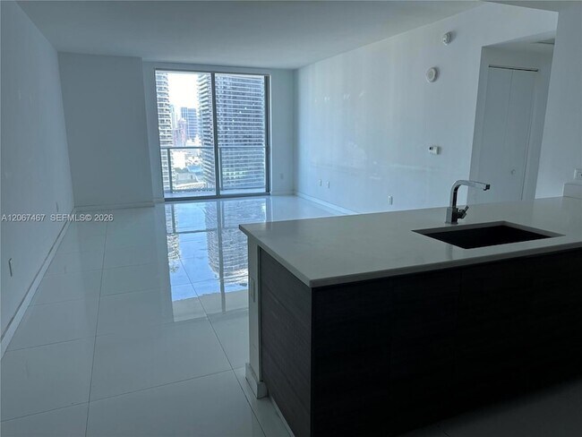 Building Photo - 1100 S Miami Ave