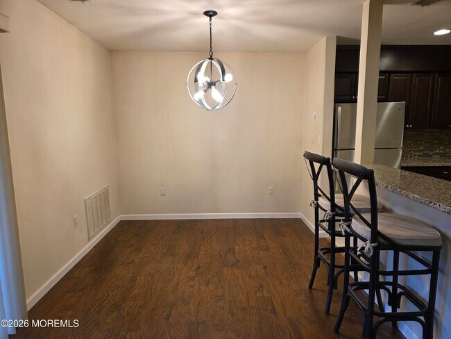 Building Photo - 5 Claridge Ct