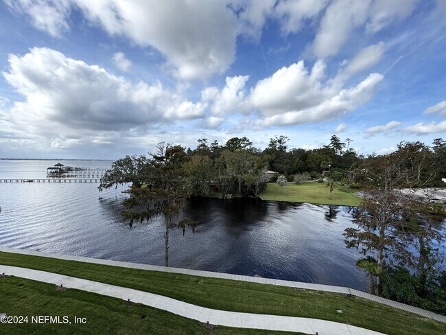 Building Photo - 6000 San Jose Blvd