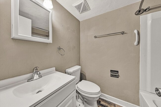 Building Photo - 5260 Crossbow Cir