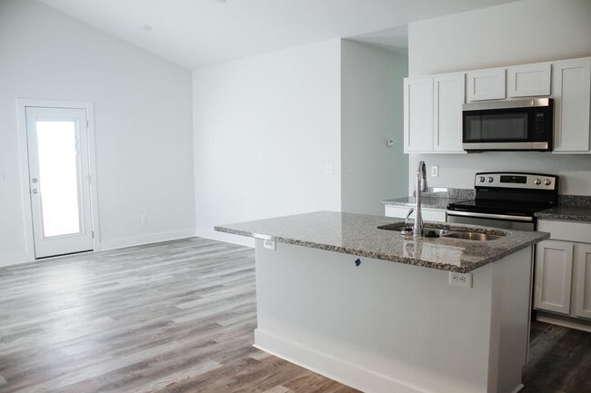 Building Photo - Froli Villas Alex Plan