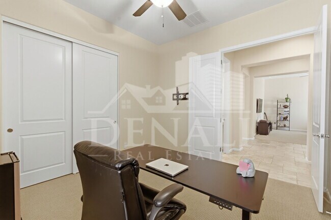 Building Photo - 1159 W Tonto Pl