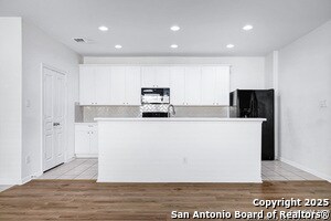 Building Photo - 11523 Verdis Vly