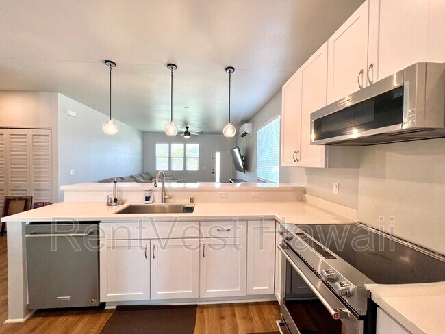 Building Photo - 911292-1292 Likolehua Loop
