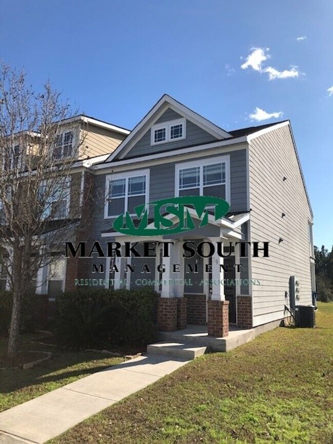 Building Photo - **APPLICATION PENDING!! UPDATED RICE HOPE TOWNHOME