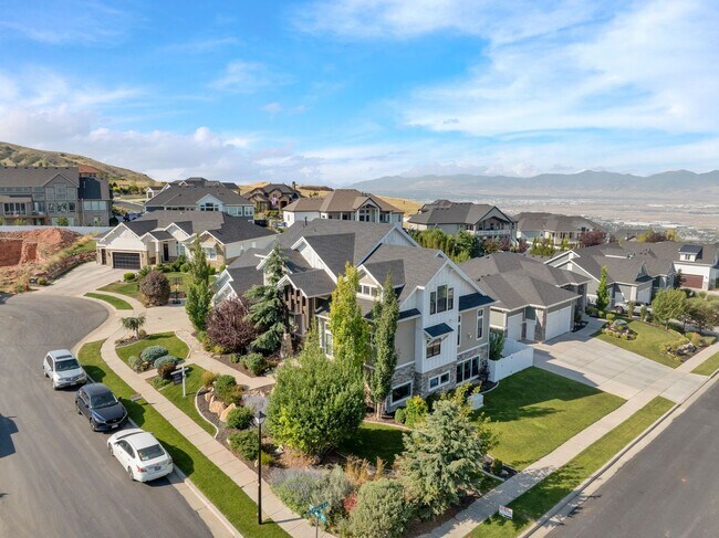 Building Photo - Luxury North Salt Lake Home with Mountain Views, Office & Fully Fenced Yard