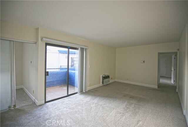 Building Photo - 10982 Roebling Ave
