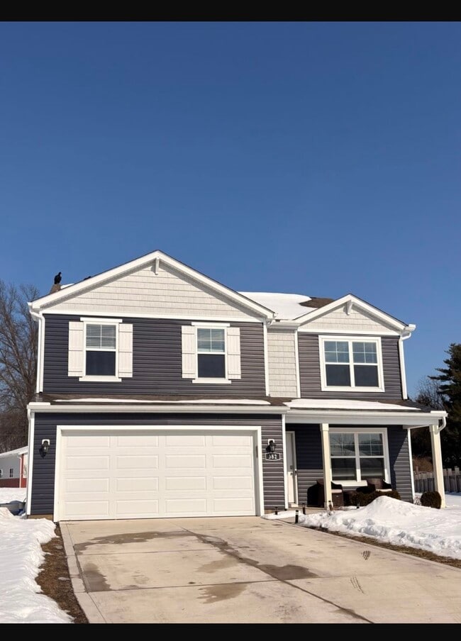 Building Photo - 382 Trinity Wy E