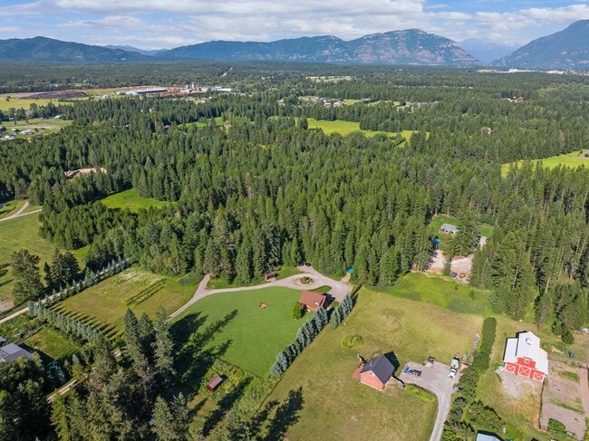 Building Photo - Luxury A-Frame Cabin in Columbia Falls — N...