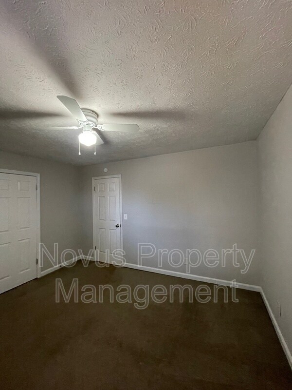 Building Photo - 761 South St