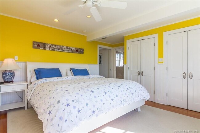 Building Photo - 140 Overshore Dr E
