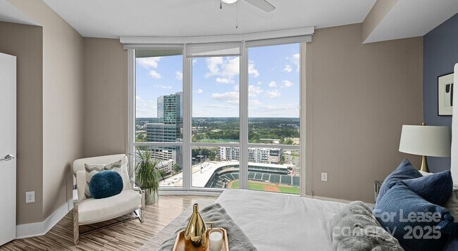 Building Photo - 225 S Poplar St