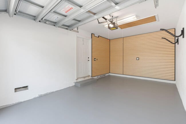 Building Photo - 8098 NW 128th Ln