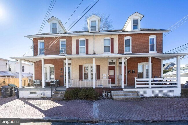 Building Photo - 316 Lincoln Ave