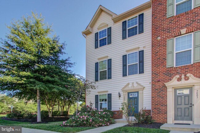 Building Photo - 7001 Trek Way