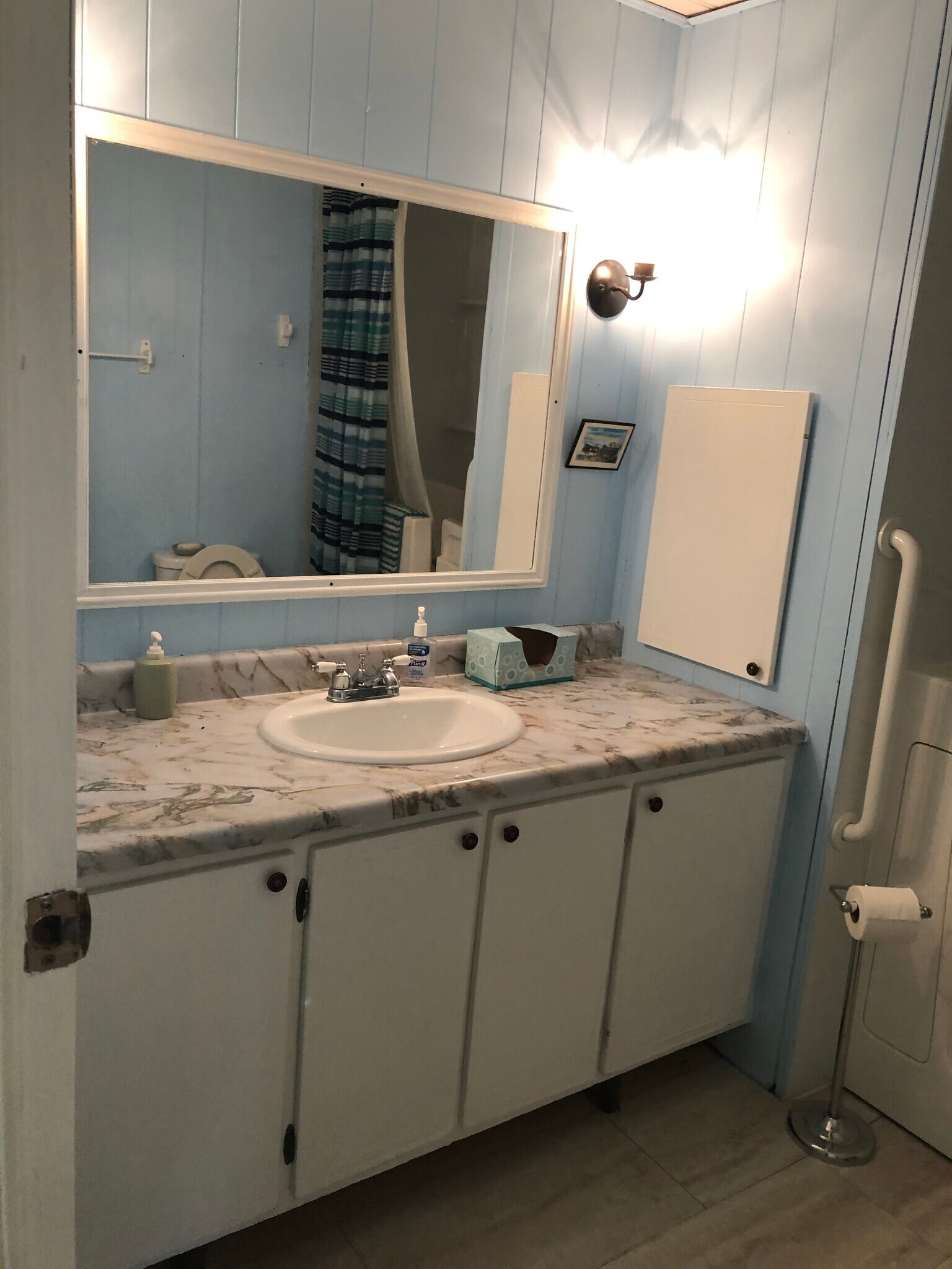 Building Photo - 110 Kon Tiki Ter