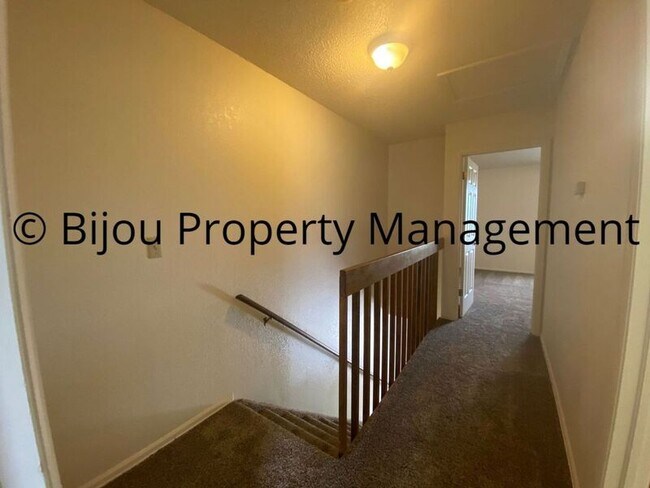 Building Photo - 2178 Giltshire Dr