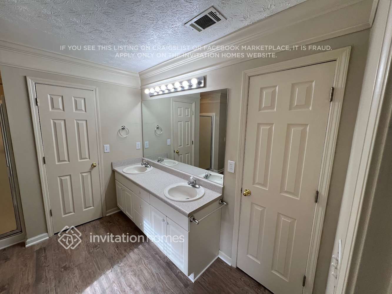Building Photo - 3111 Scenic Brook Dr SW