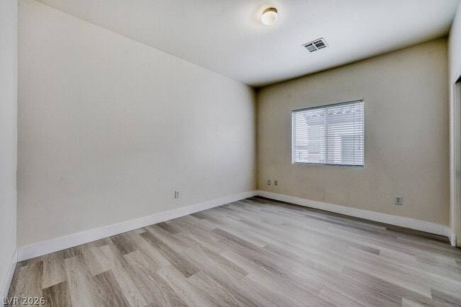 Building Photo - 10443 Alpine Edge Ave