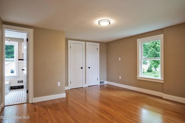 Building Photo - 1220 Ferry Rd