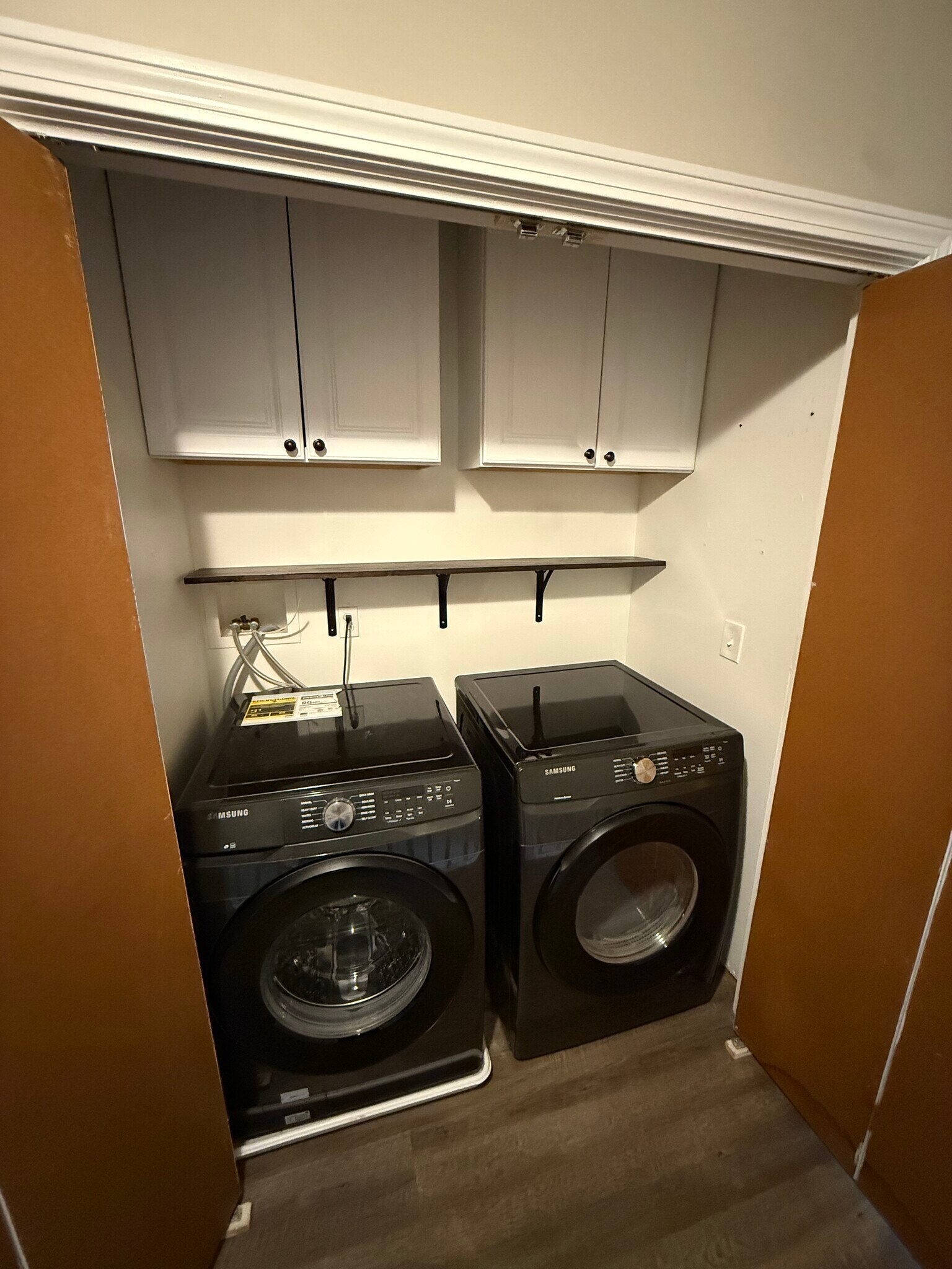 Building Photo - 791 Long Hill Rd