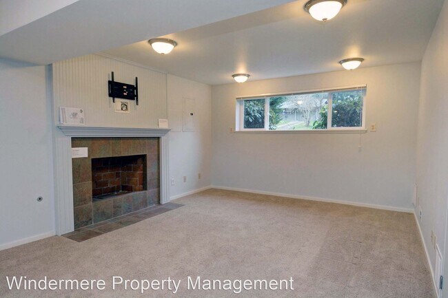 Building Photo - 4 br, 2 bath House - 2427 138th Ave SE