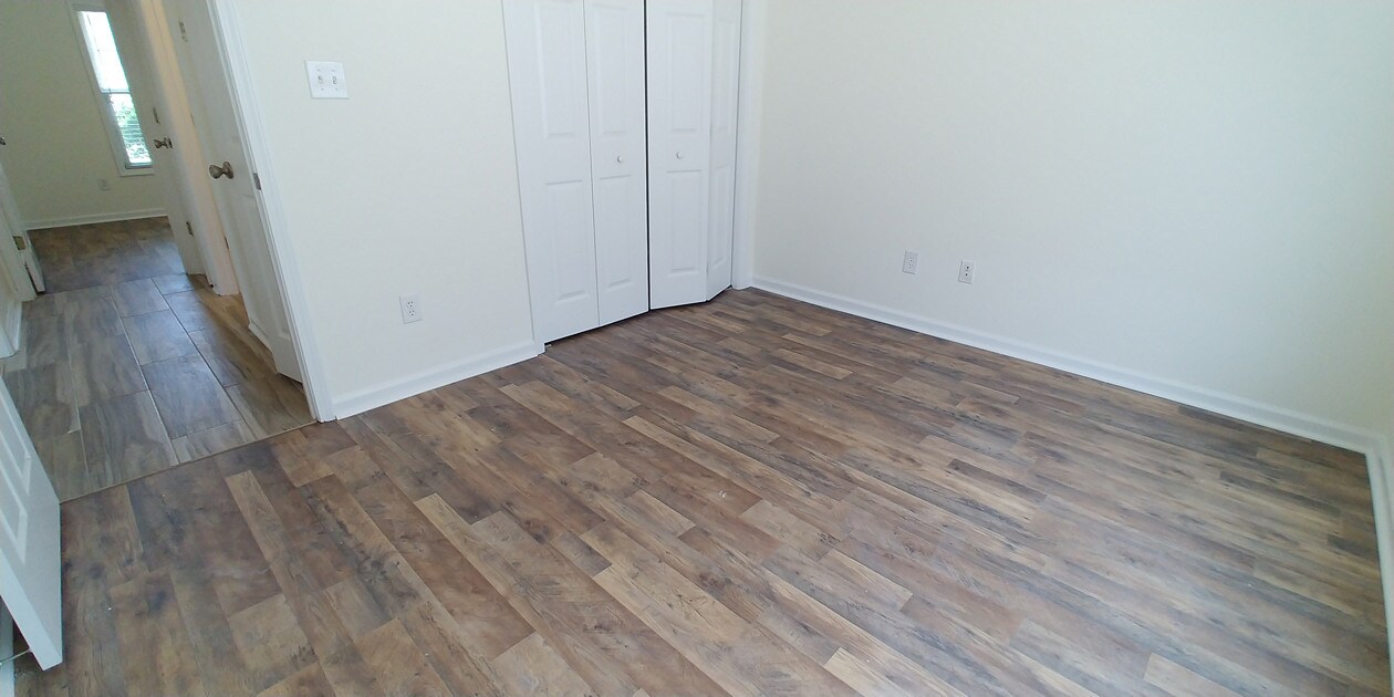 Building Photo - 1289 Gailard Dr