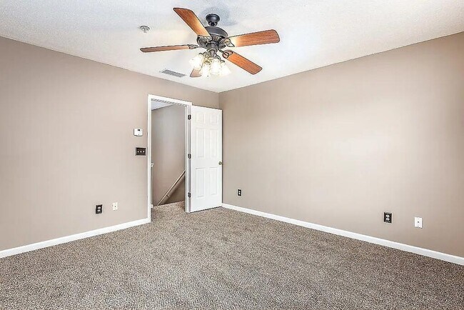 Building Photo - 1311 Rocking Chair Ct
