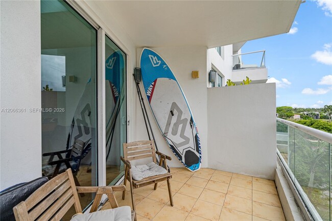 Building Photo - 6362 Collins Ave