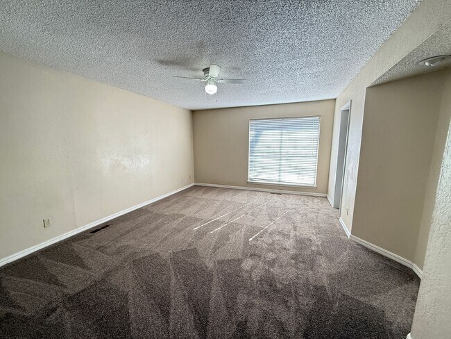 Building Photo - Coming Soon: Huge Living Area, Storage Shed, Fenced Yard 3 bedroom Home