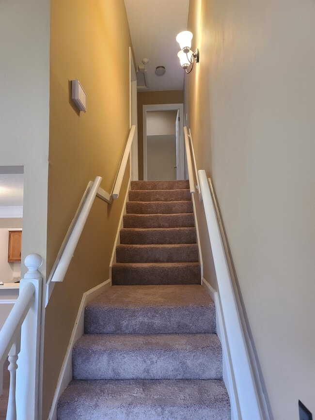 Building Photo - 5791 Plum Valley Dr