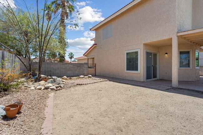 Building Photo - 9413 N Albatross Dr