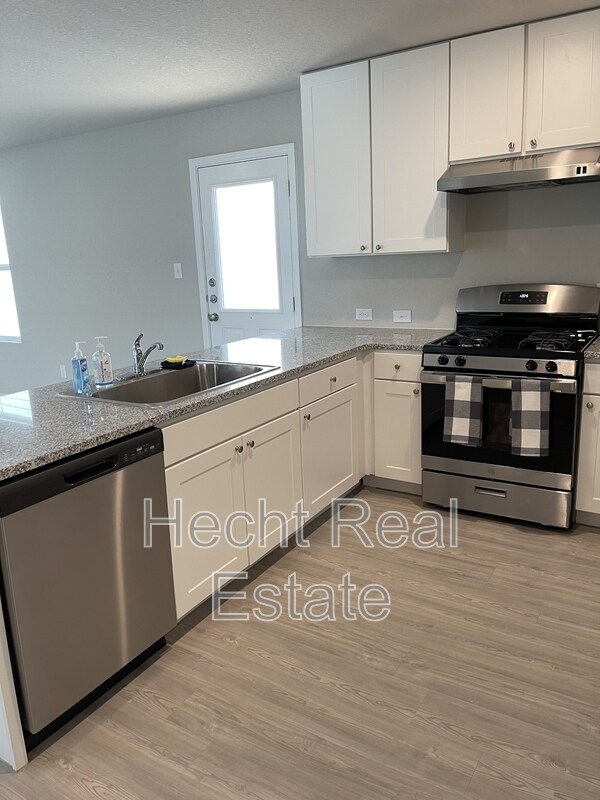 Building Photo - 10727 Prusiner Dr