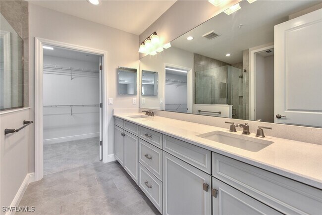 Building Photo - 2609 Seychelles Cir