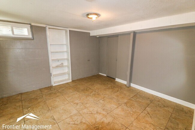 Building Photo - Completely remodeled 4 bedroom house just ...