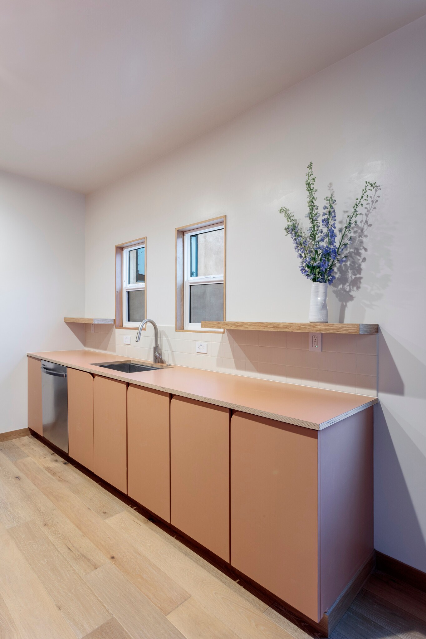 Building Photo - 3361 Hamilton Way