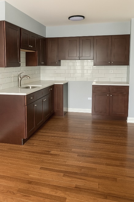 Building Photo - 2445 W 51st St