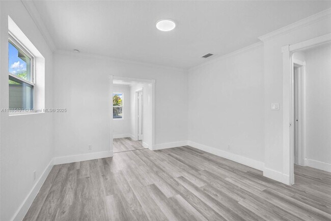 Building Photo - 1840 NW 32nd St