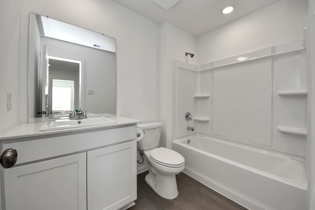 Building Photo - 2523 Night Emerald Dr