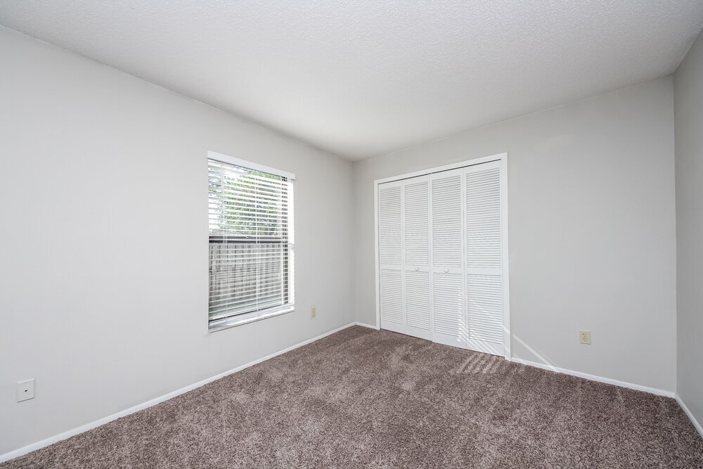 Building Photo - 5237 Desmond Ln