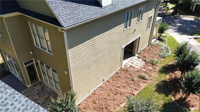 Building Photo - 1454 Hedgewood Ln NW