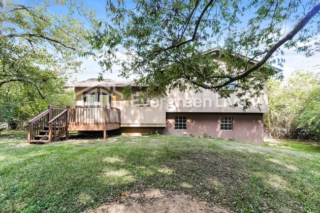 Building Photo - 3342 Cherry Ave