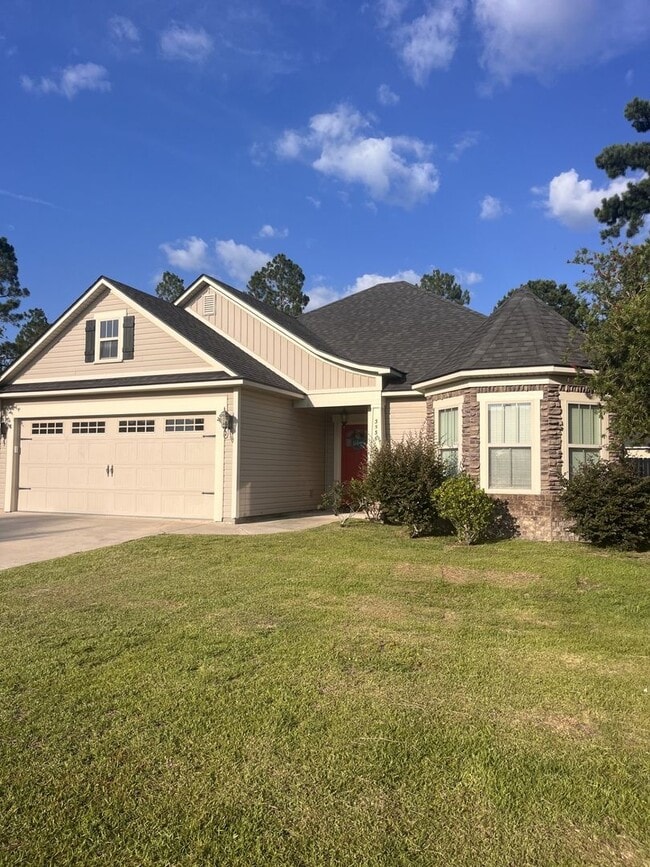 Building Photo - Crestwood S/D