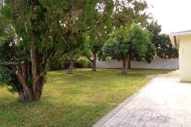 Building Photo - 440 NW 140th St