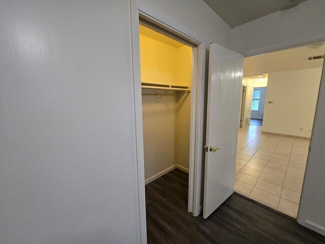 Building Photo - 12328 Alderbrook Dr