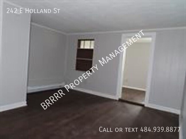 Building Photo - 242 E Holland St