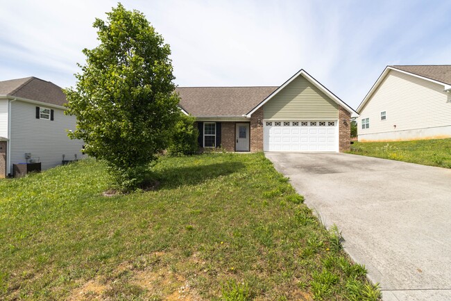 Building Photo - 839 Wells Rd